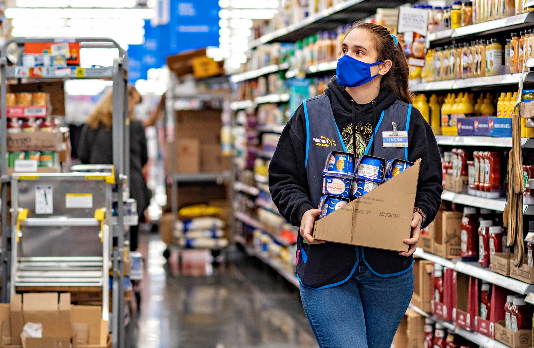 Miami, FL, USA - March 26, 2020: People Going In A Walmart Store On Sunny  Day. Walmart Is The World's Third Largest Public Corporation That Runs  Chains Of Department Stores. Quarantine Due